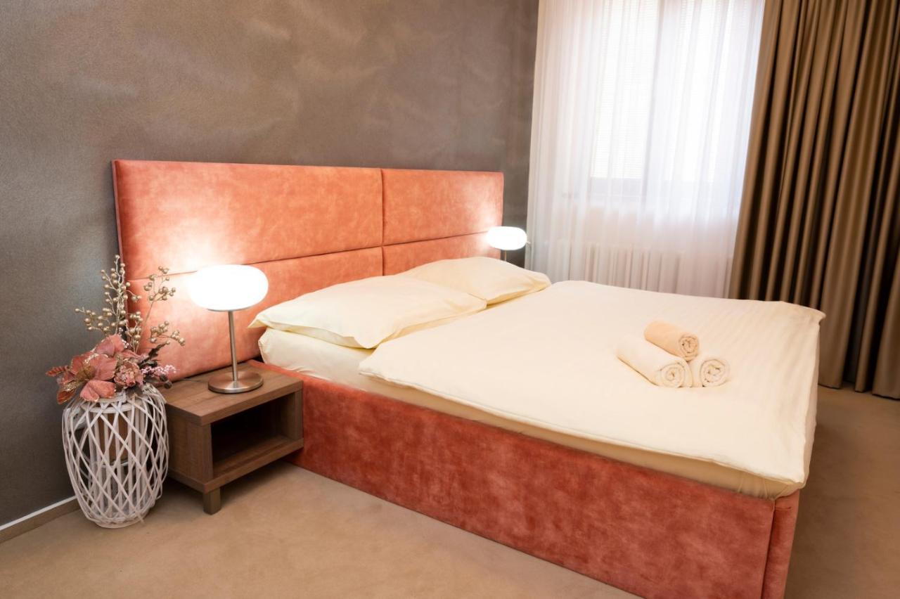 Hotel Dszsu Trenčianske Teplice Eksteriør billede